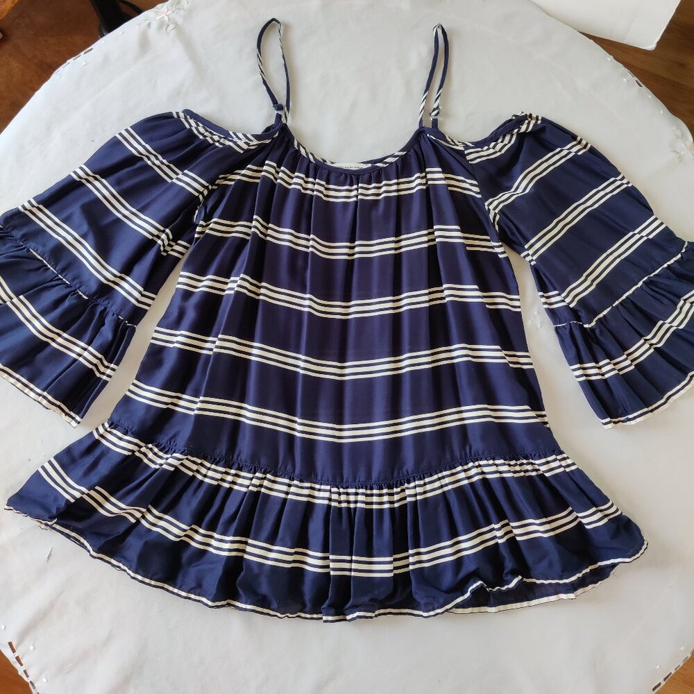 BeachLunchLounge XS Cold Shoulder Spaghetti Strap Top Blouse